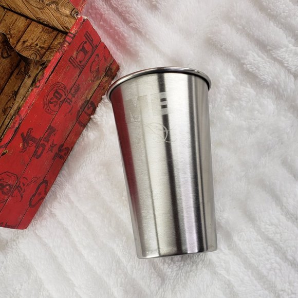 Collectible Engraved Marlboro Pint Steel Cup Tobacco Advertising Promo With Box - Picture 3 of 14